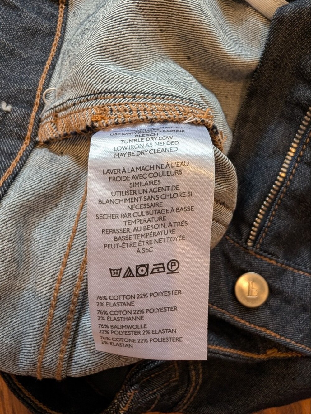 Pilcro Anthro New Women's Jeans Dark Indigo Flare Wide Leg Sz 28P Denim - Picture 11 of 12